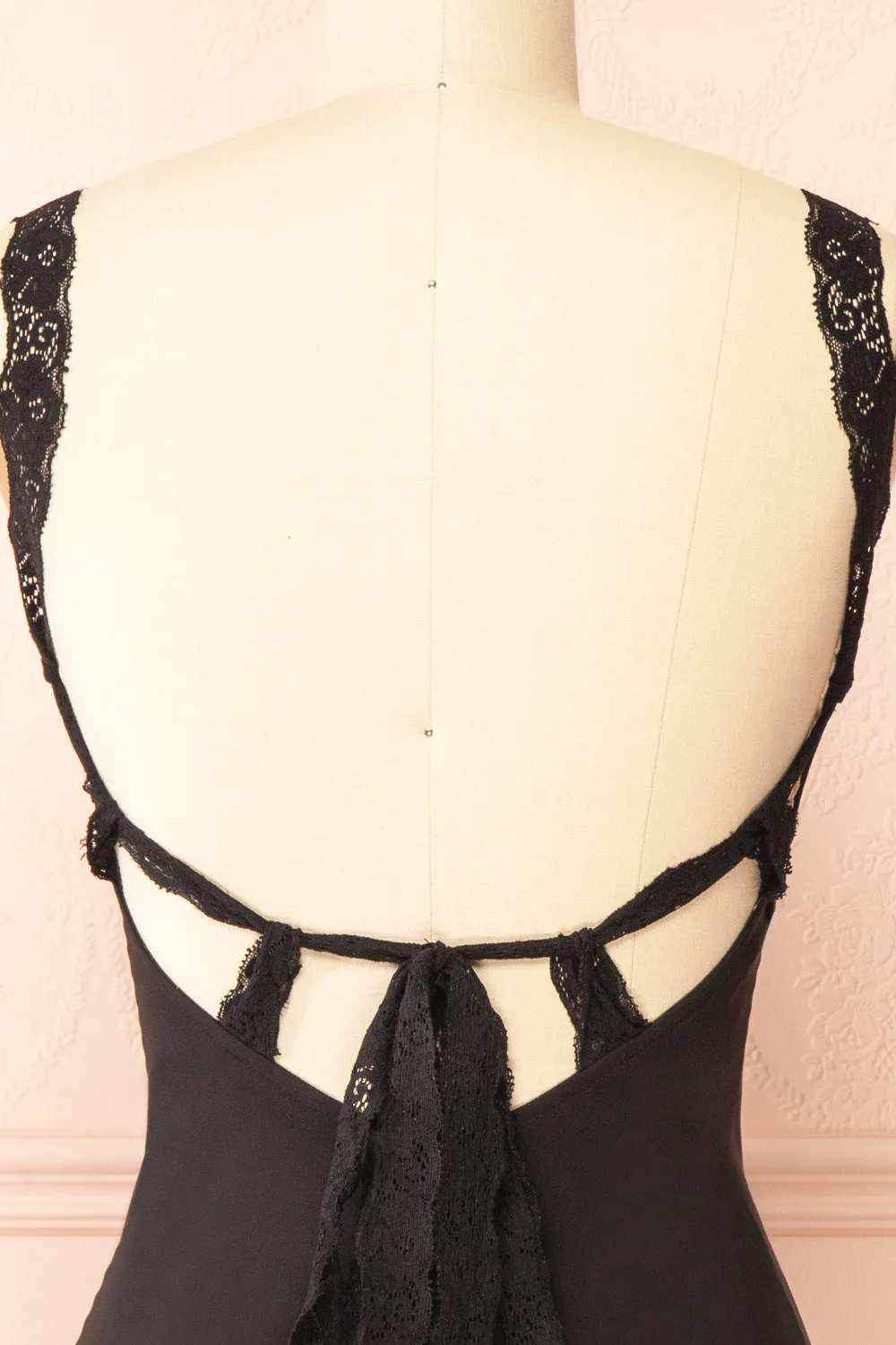 Aleyna | Short Black Dress w/ Lace Straps