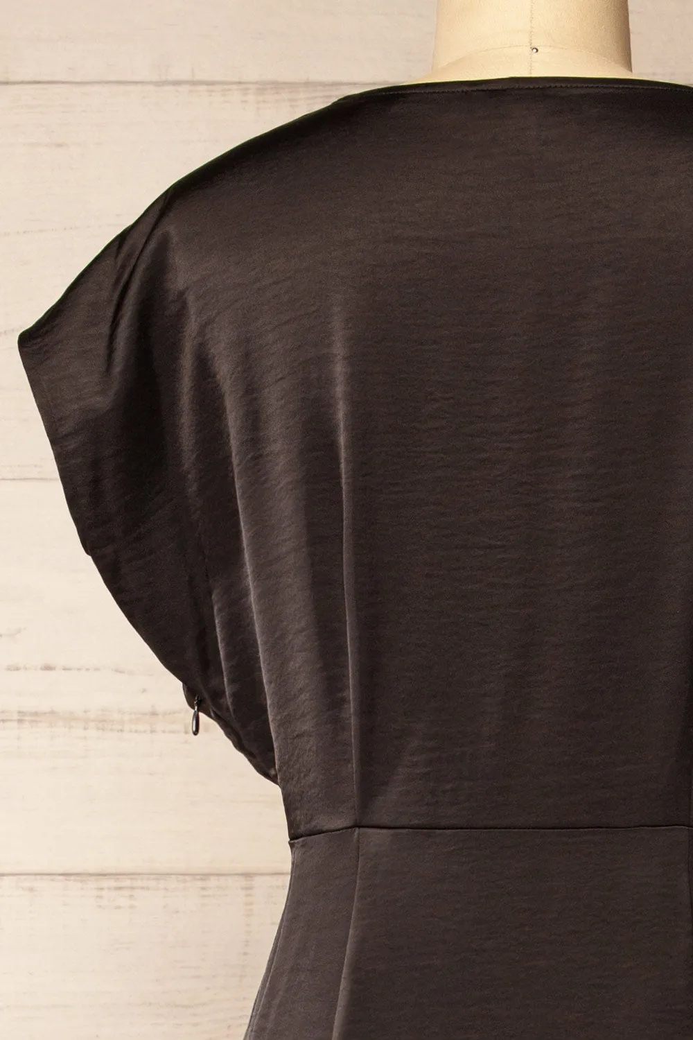 Bossie Black | Long Satin Dress w/ Knot Effect