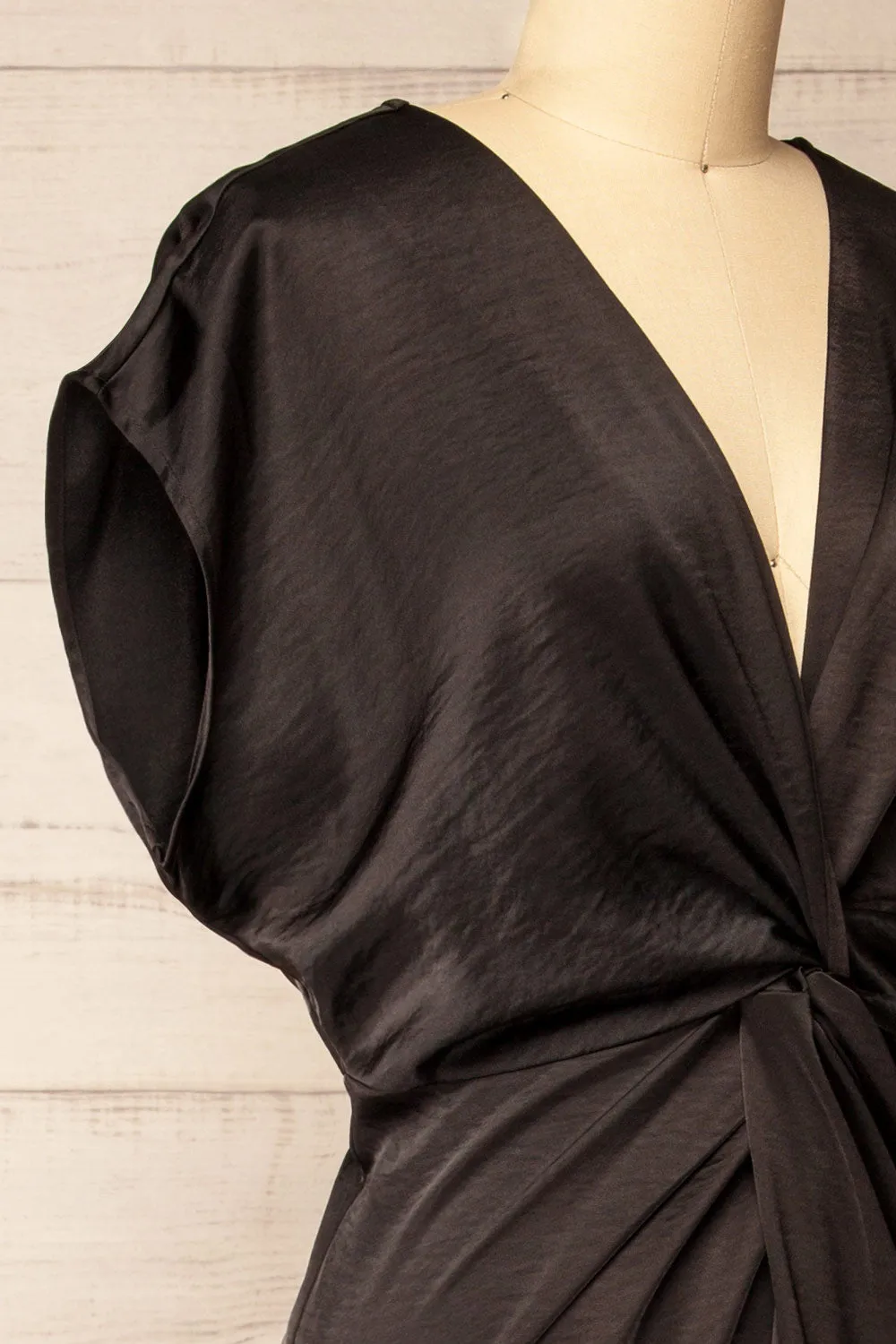 Bossie Black | Long Satin Dress w/ Knot Effect