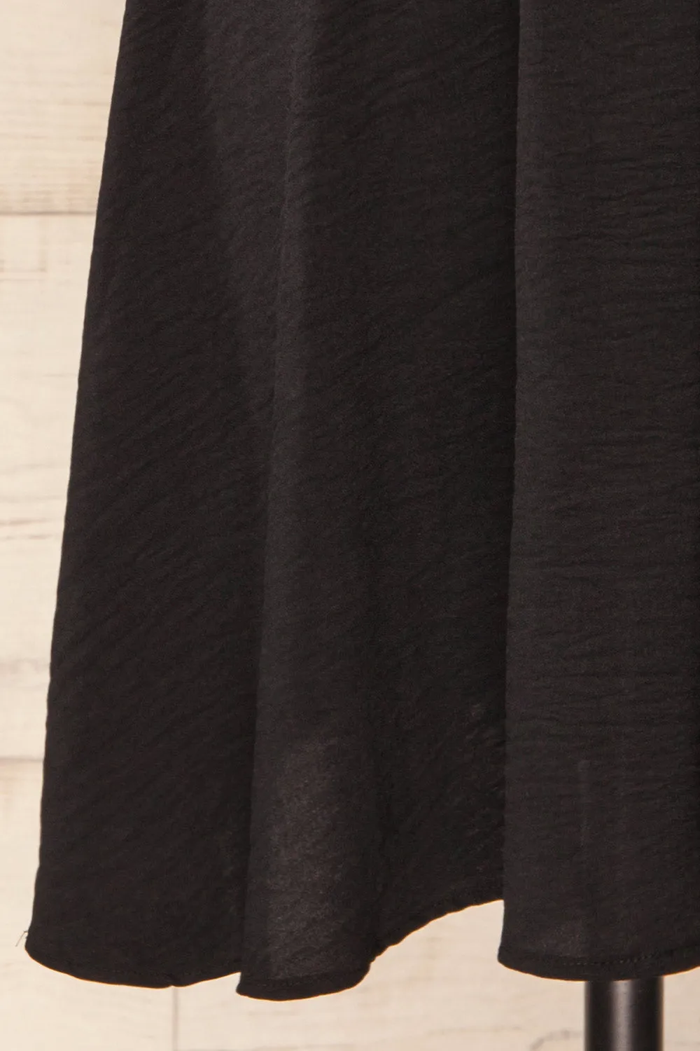 Fordwich | Short Black Dress w/ Batwing Sleeves