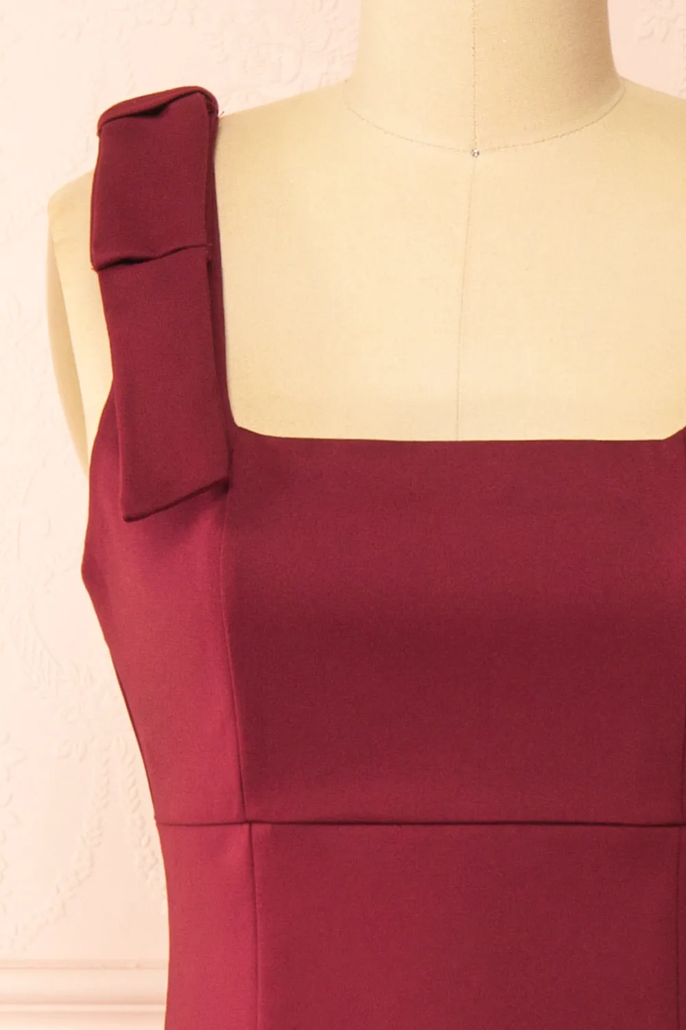 Gaile Burgundy | Shoulder Tie Midi Dress