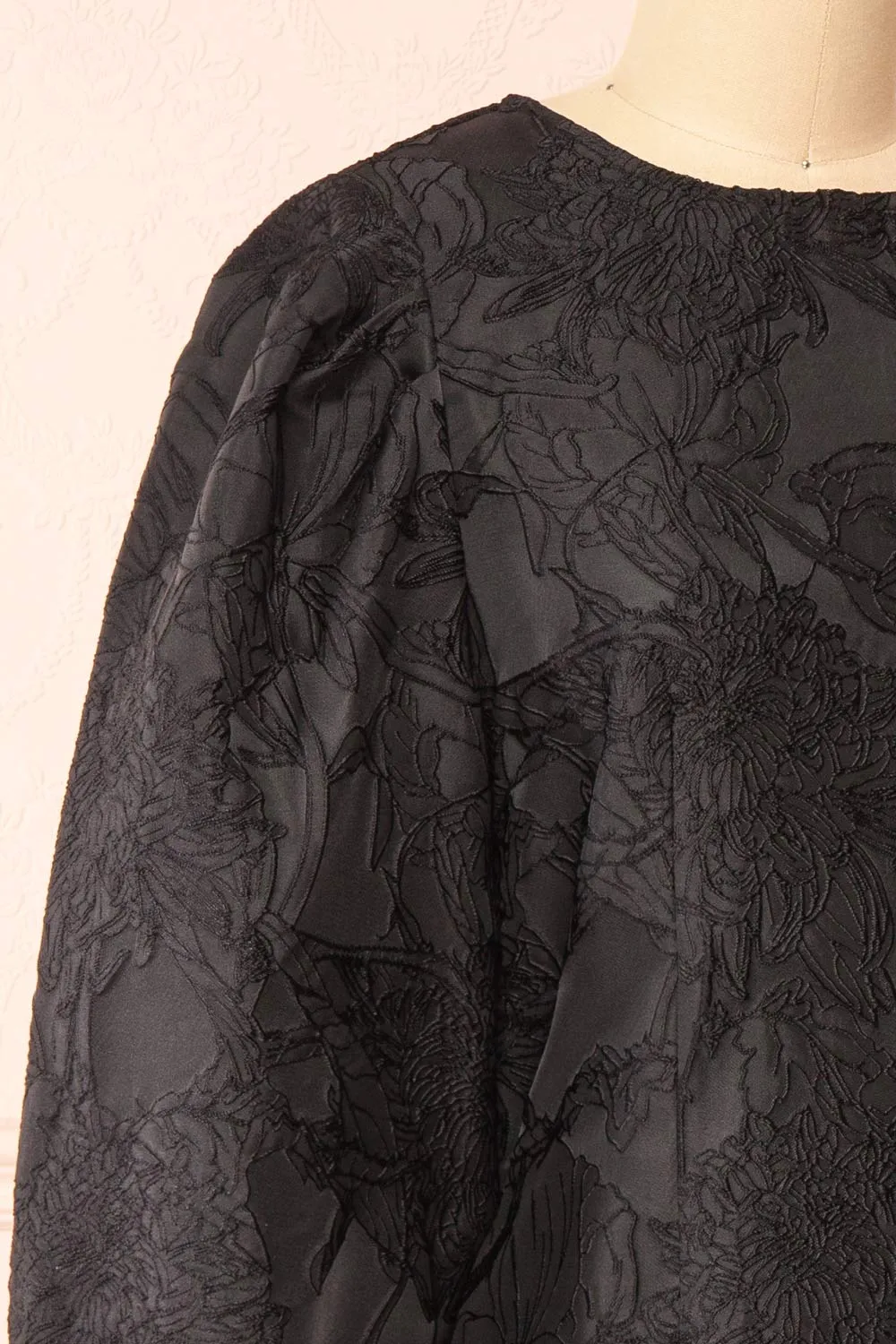 Lyrilla| Short Loose Embroidered Black Dress