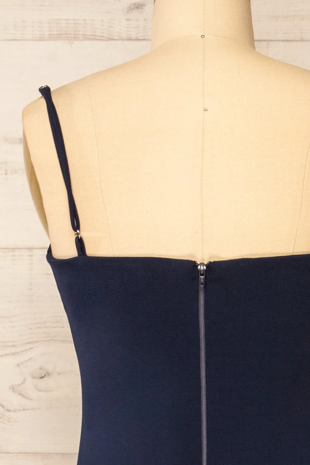 Miira Navy | Fitted Midi Dress w/ Sweetheart Neckline