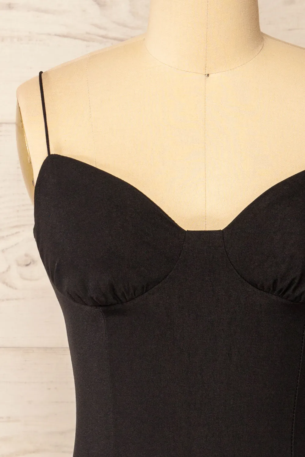 Mystik | Fitted Short Black Dress