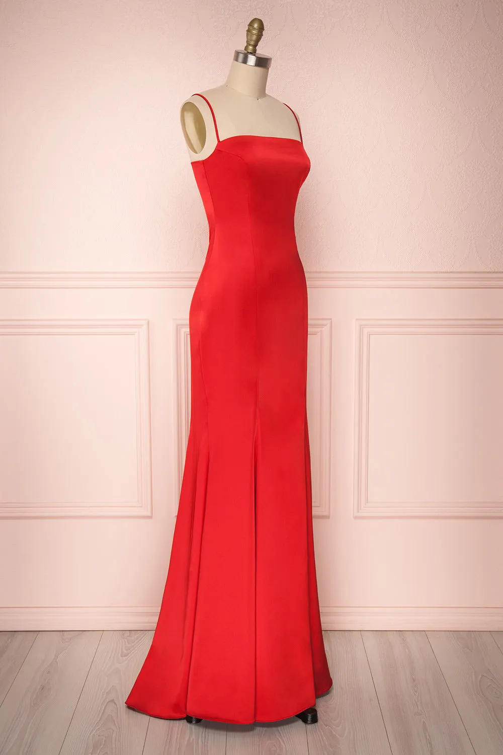 Naomie Red | Silky Mermaid Gown
