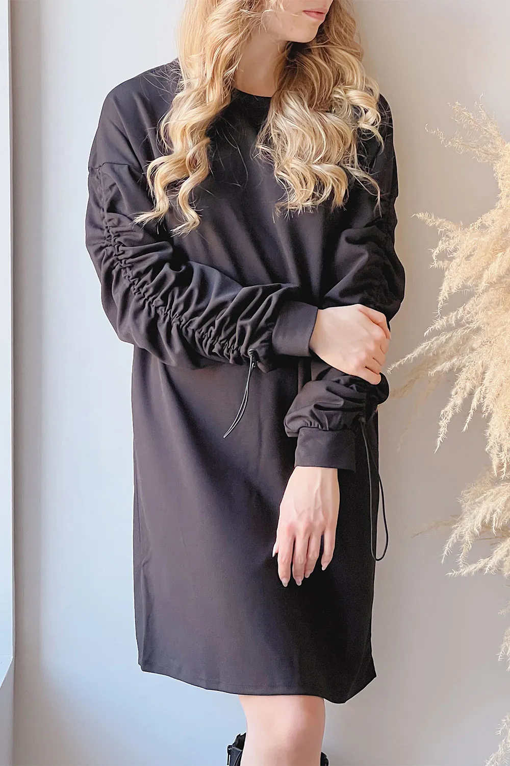 Torrejon | Short Dress w/ Ruched Sleeves