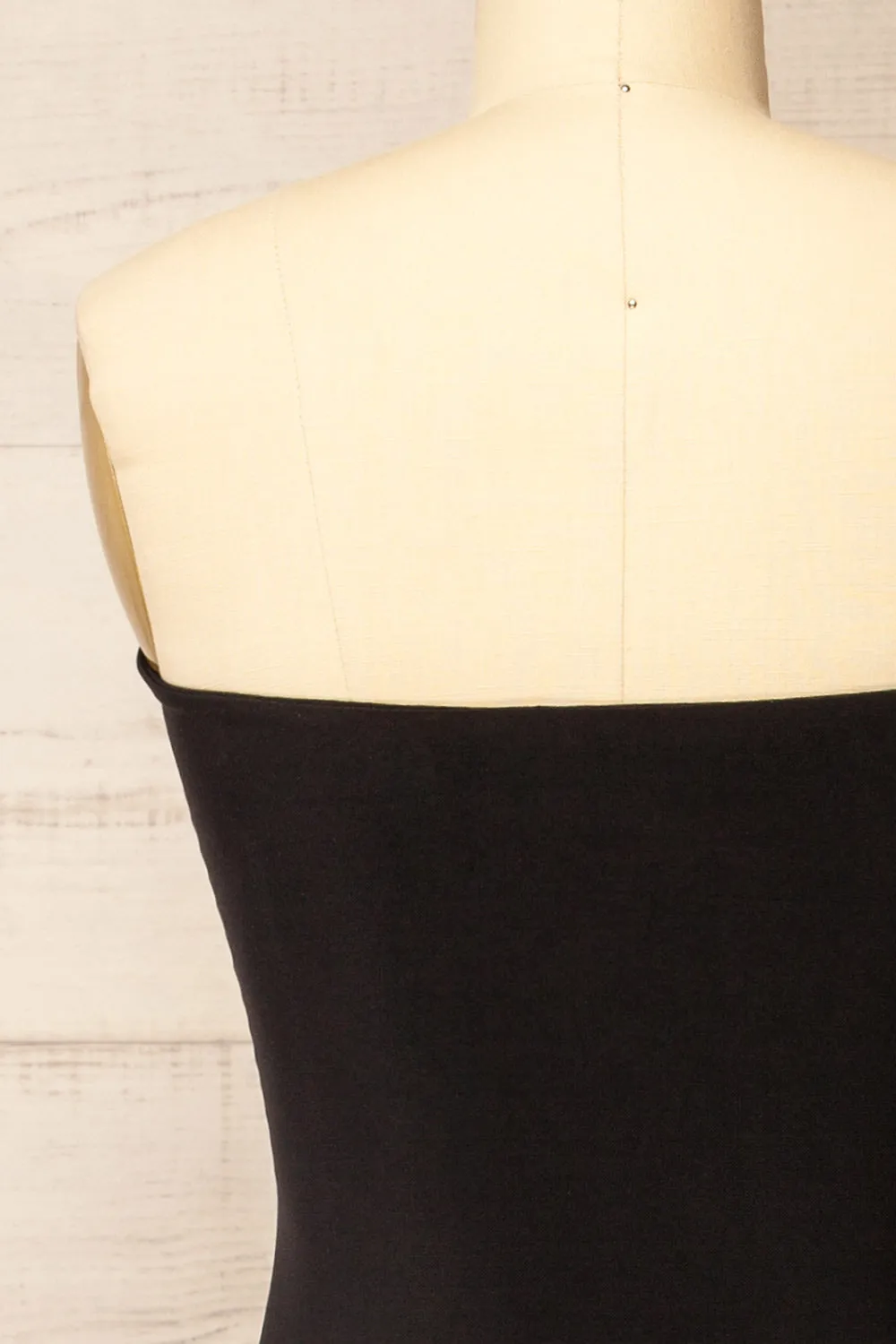 Victorya Black | Strapless Fitted Midi Dress
