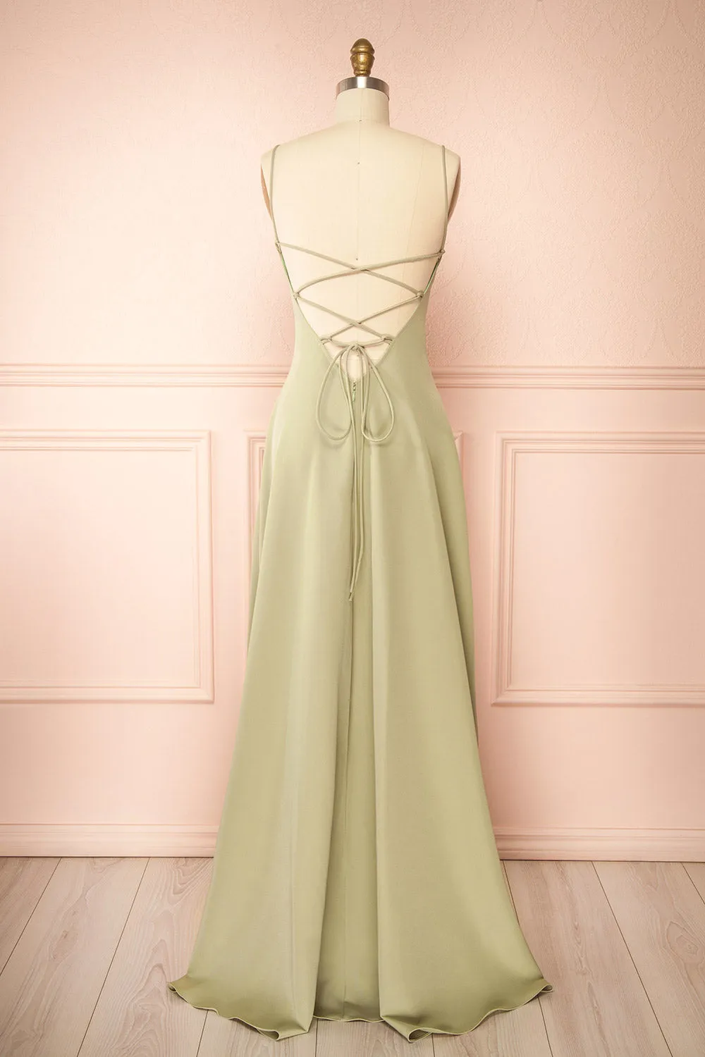 Vivina Sage | A-line Maxi Dress with Open Back