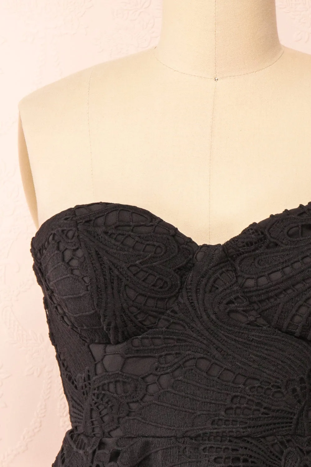 Ylvya | Short Strapless Black Lace Dress