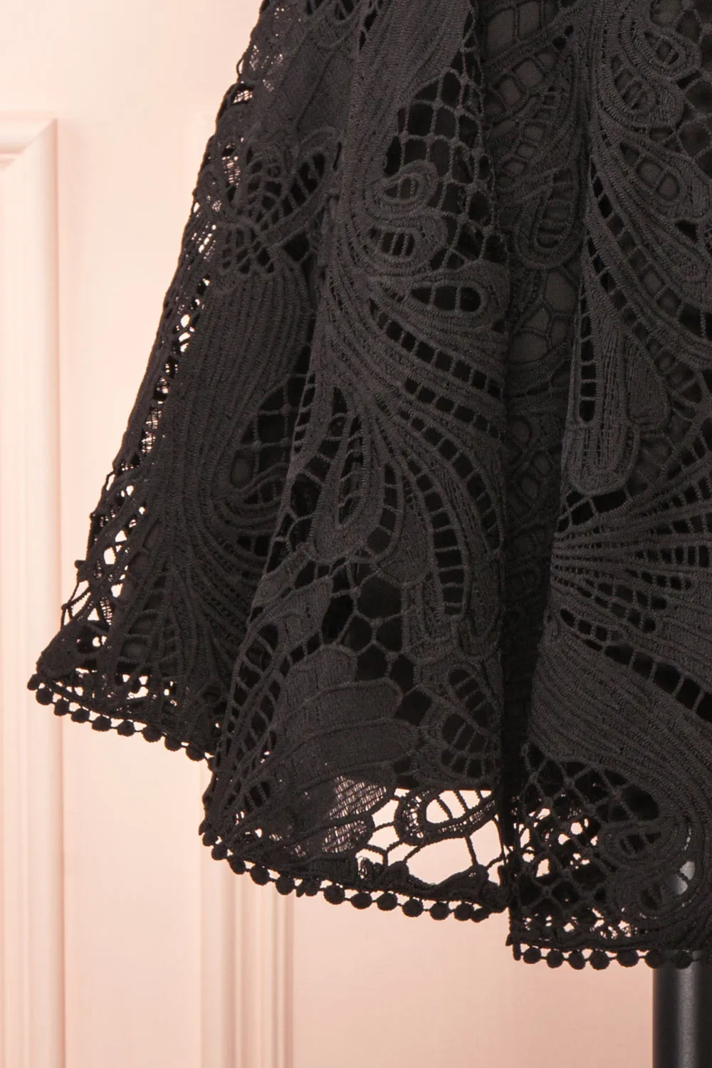 Ylvya | Short Strapless Black Lace Dress